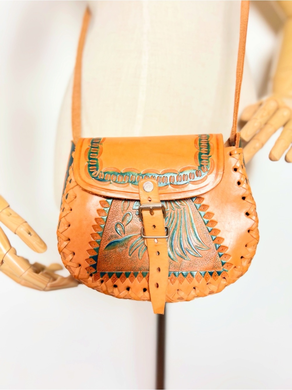 AZTEC WARRIOR Handcrafted Tooled Vintage 80s Tan & Teal Leather Crossbody Bag